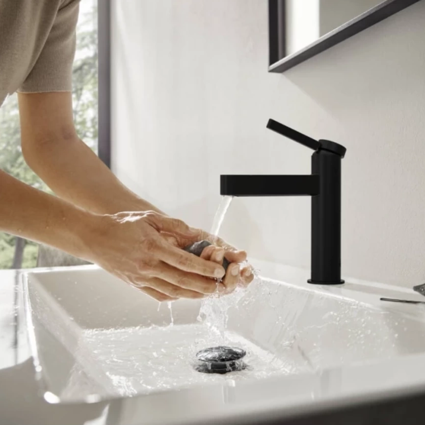 Смеситель для раковины Hansgrohe Finoris 76020670, черный - фото 2