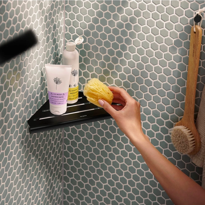 Полка угловая для ванной Hansgrohe AddStoris S 41761670 угловая черная - фото 1
