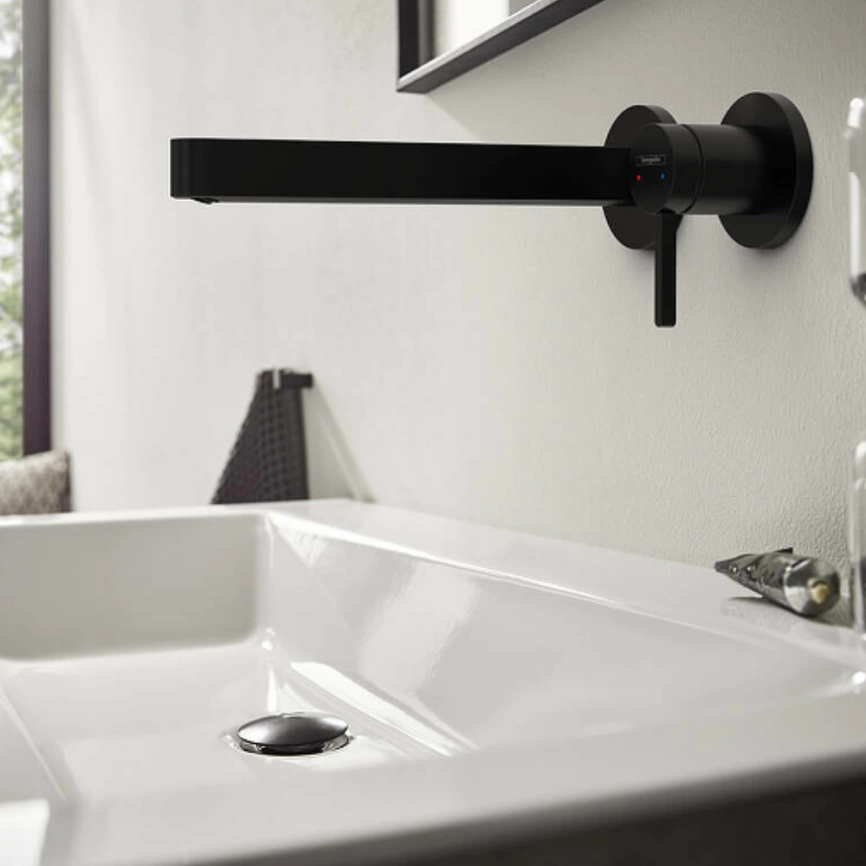 Смеситель для раковины Hansgrohe Finoris 76050670 настенный, черный - фото 1