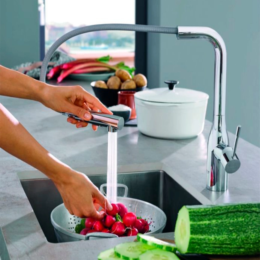 Смеситель для кухни Grohe Essence 30504000 с вытяжным изливом хром - фото 3
