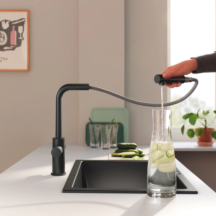 Смеситель для кухни Grohe Minta Blue Pure 30590KF0, черный с вытяжным изливом - фото 3