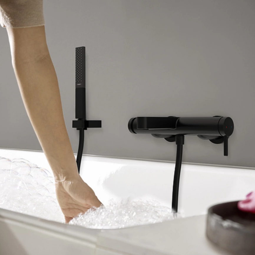 Смеситель для ванны Hansgrohe Finoris 76420670, черный - фото 1