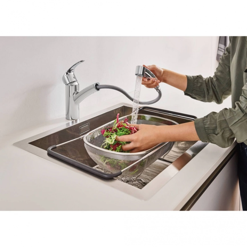 Смеситель для кухни Grohe Eurosmart 30305000 c выдвижным изливом - фото 2