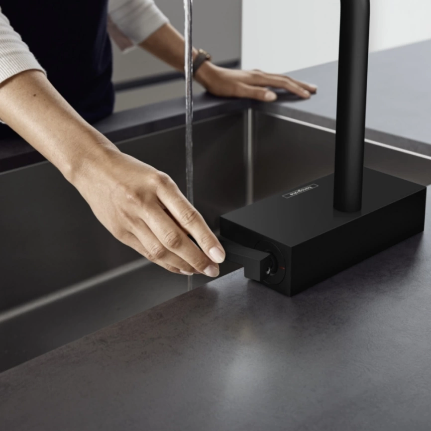 Смеситель для кухни Hansgrohe Aquno Select M81 73836670 с вытяжным душем - фото 2