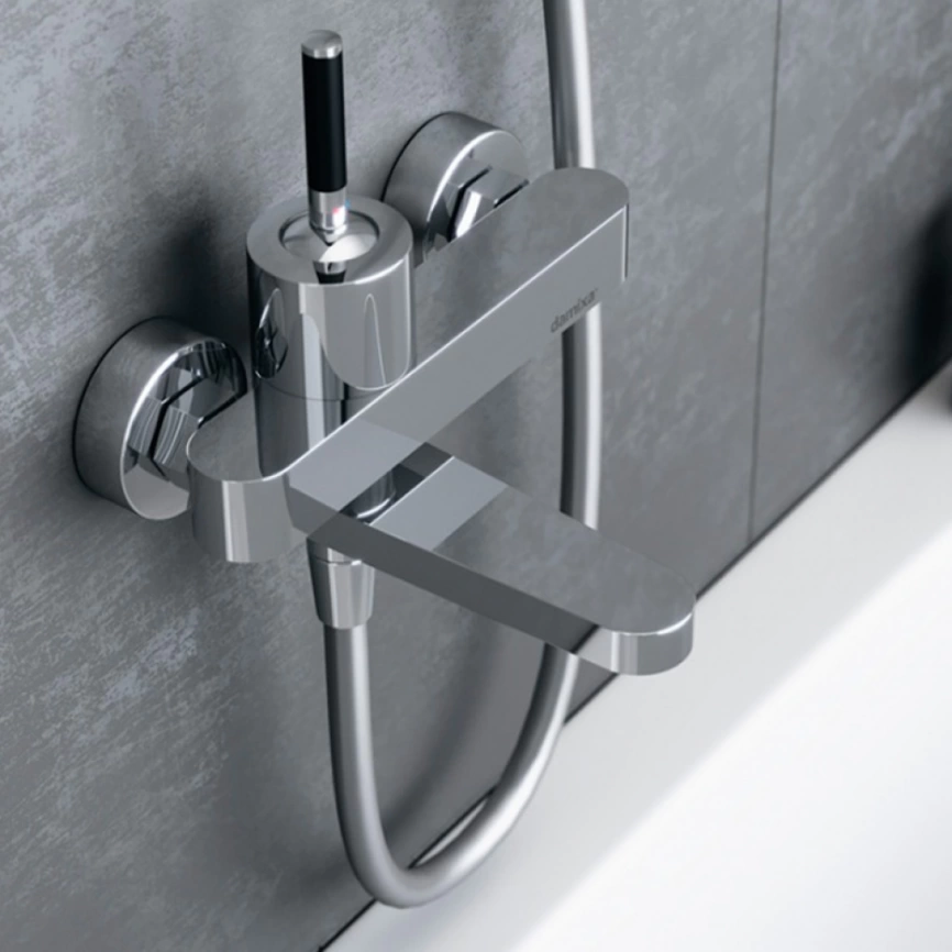 Смеситель для ванны Damixa Arc 291000000, с поворотным изливом - фото 1