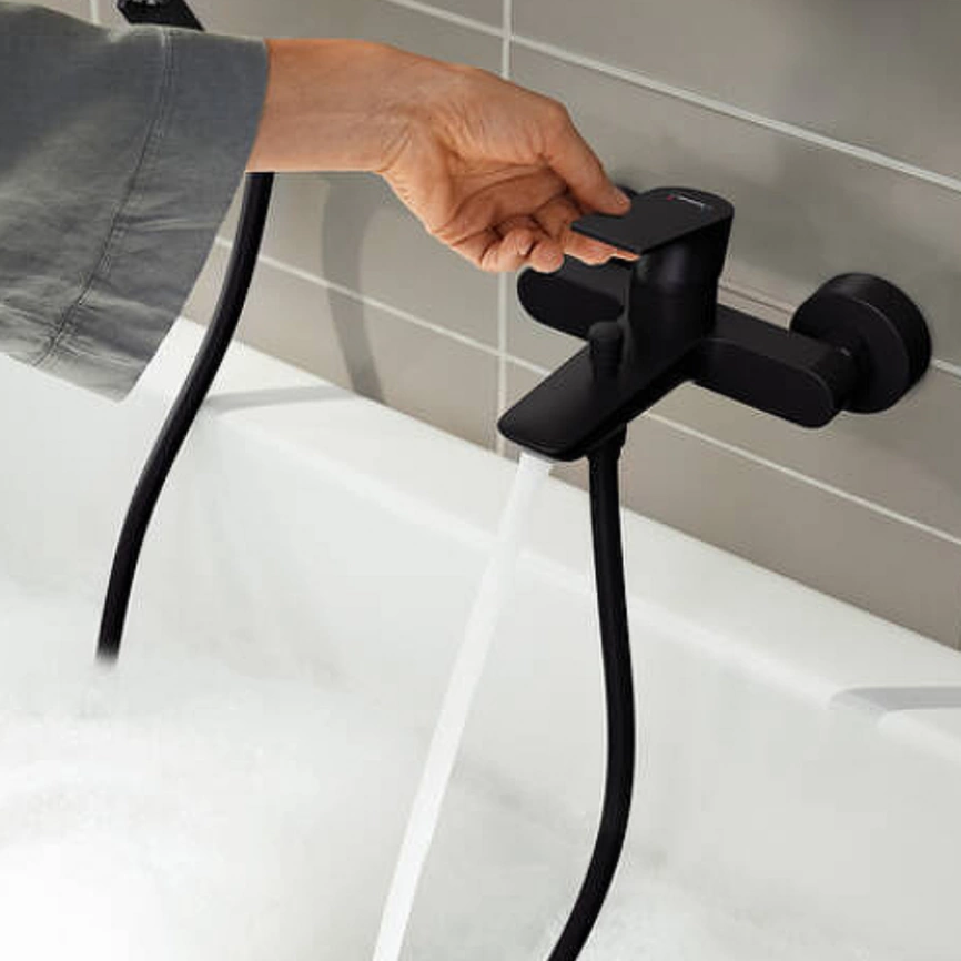 Смеситель для ванны Hansgrohe Rebris E 72450670, черный - фото 3